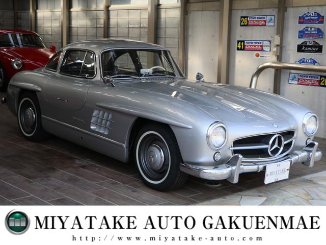 メルセデス・ベンツ 300SL (ガルウイング社)